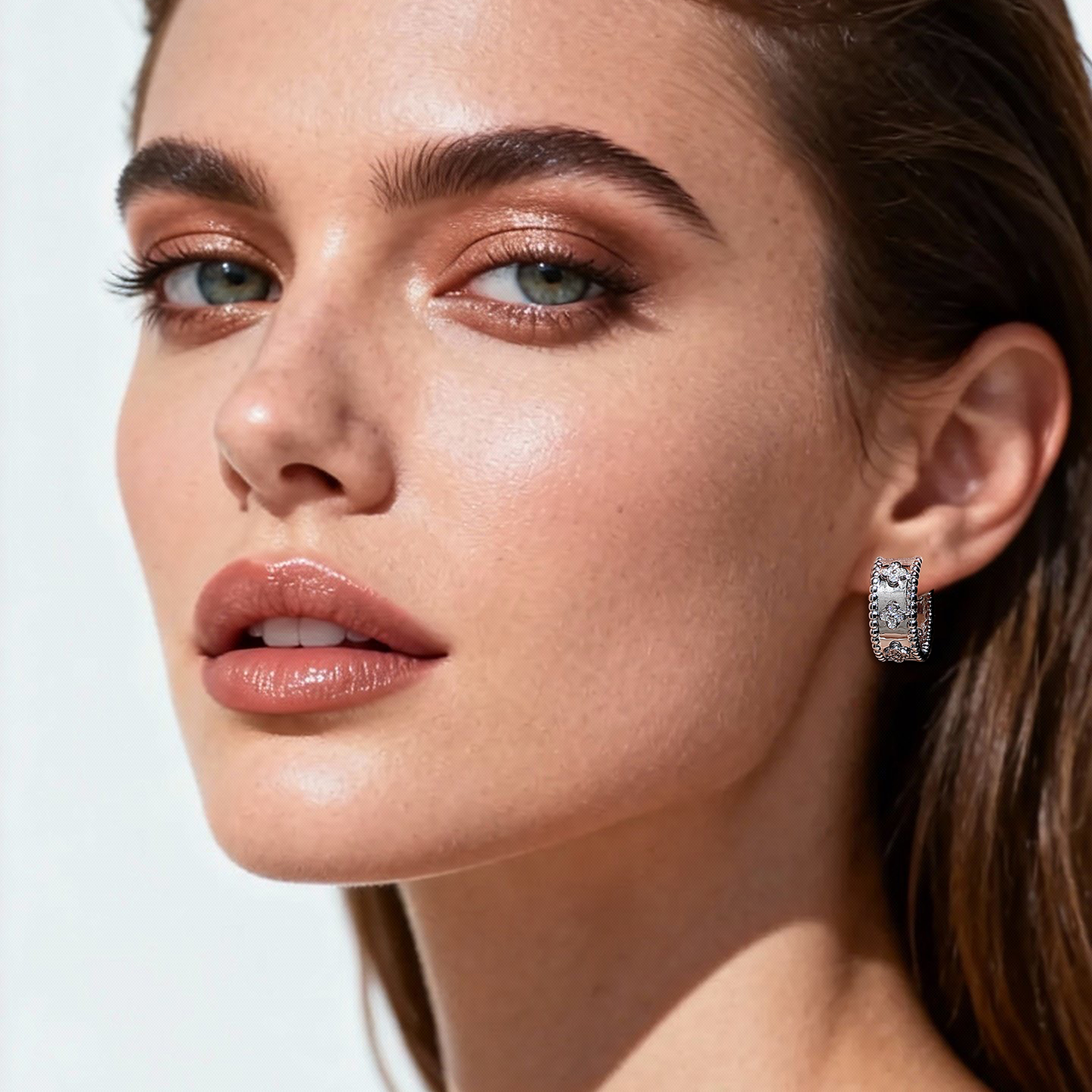The Clover Moissanite Huggie Hoops