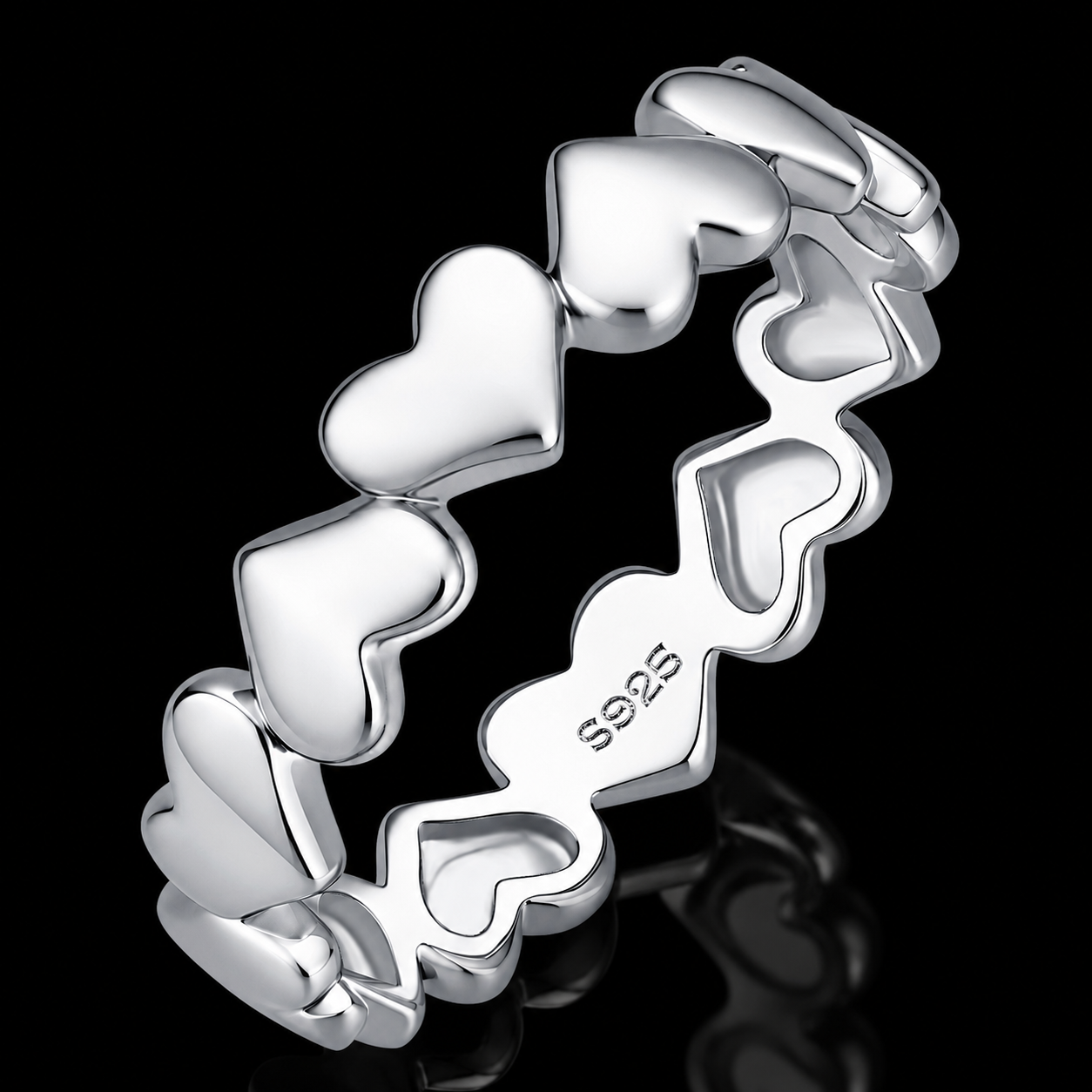 The Heart Link Band Ring