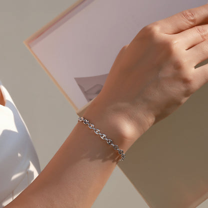 The Oval Link Chain Bracelet